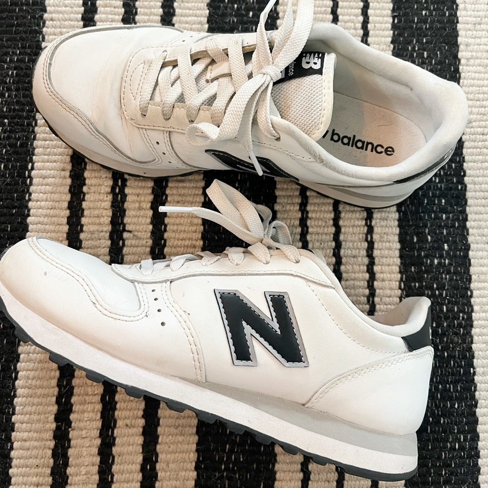Women’s New Balance 311 Black & White Shoes W8
